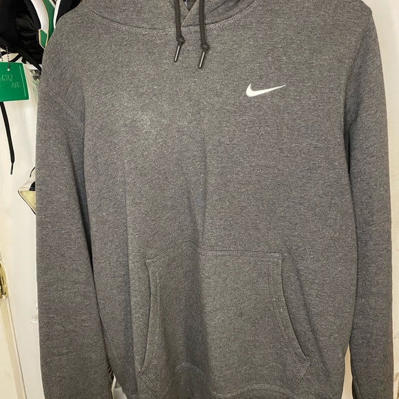 Unisex gently Used Nike gray hoodie size medium. - Picture 1 of 2